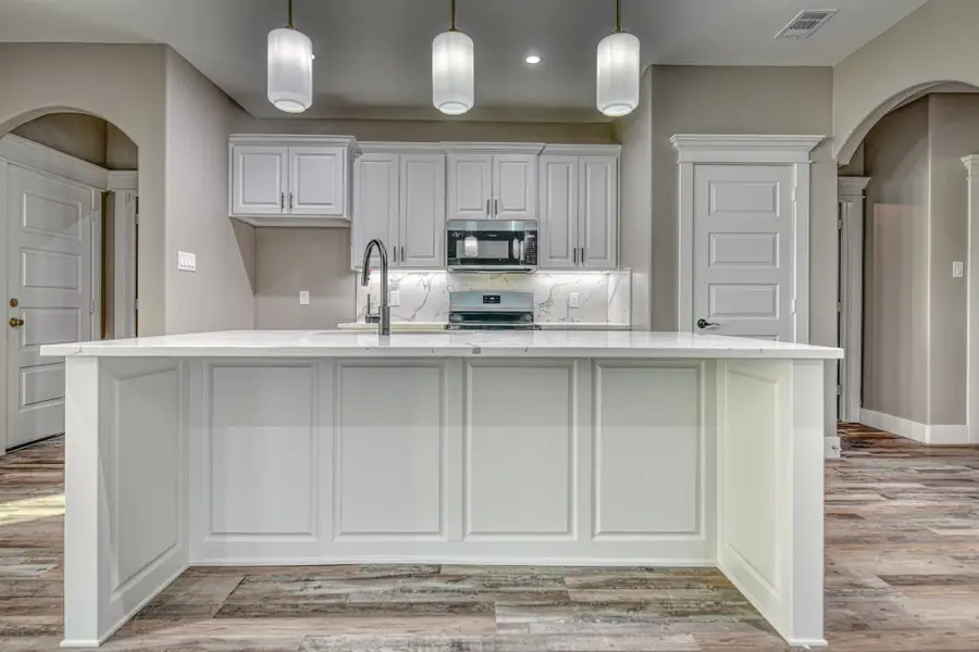 1219 S Rockwall Avenue, Terrell, TX 75160 - Image #2