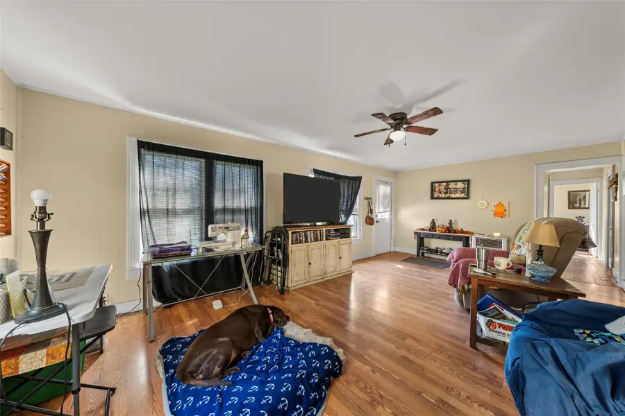 403 N 5th Street, Wortham, TX 76693 - Image #2