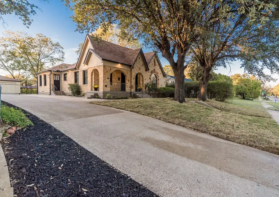 1835 Cedar Crest Boulevard, Dallas, TX 75203 - Image #2