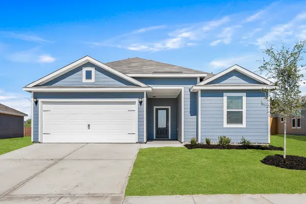 11021 Gray Mare Drive, Fort Worth, TX 76108