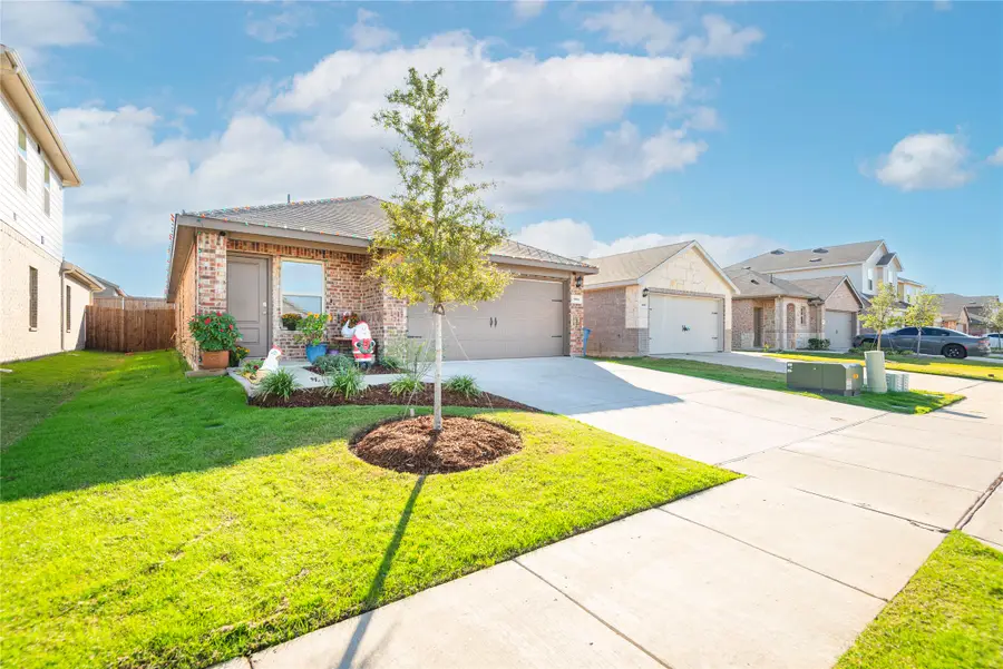 904 Corral Street, Royse City, TX 75189 - Image #3