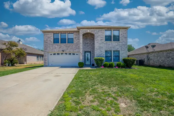 3144 Longbow, Grand Prairie, TX 75052