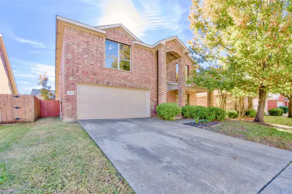 2012 Kings Forest Drive, Heartland, TX 75126