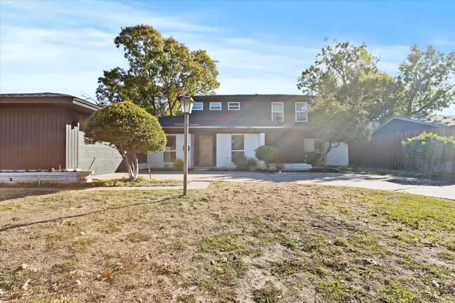 15655 Regal Hill Circle, Dallas, TX 75248 - Image #3