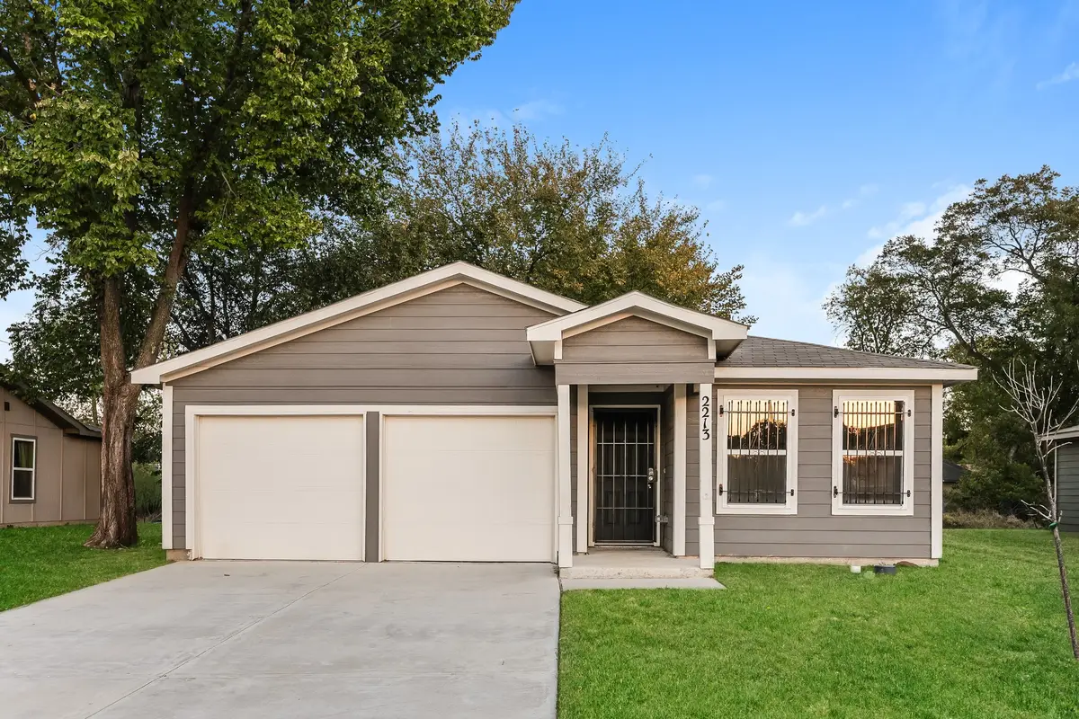 2213 Dillard Street, Fort Worth, TX 76105 - Image #1