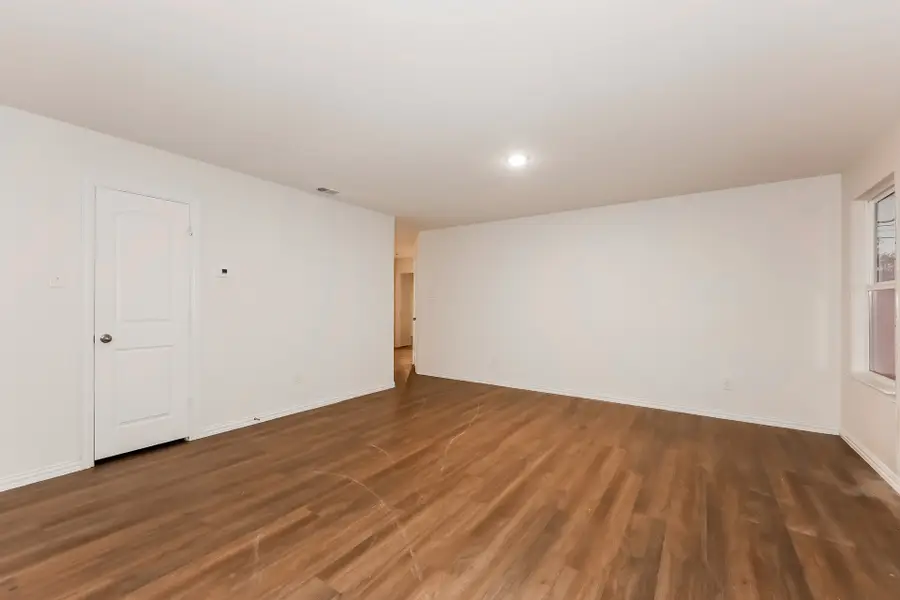 2213 Dillard Street, Fort Worth, TX 76105 - Image #2