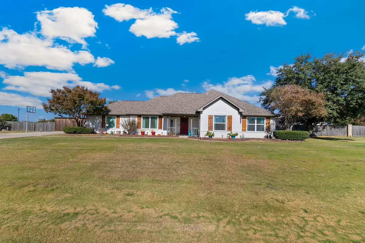 849 Sherry Lane S, Krugerville, TX 76227 - Image #1
