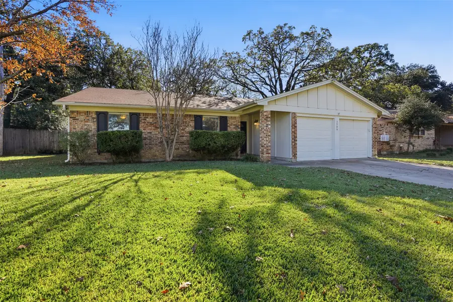 3906 Cedarwood Court, Arlington, TX 76017 - Image #2