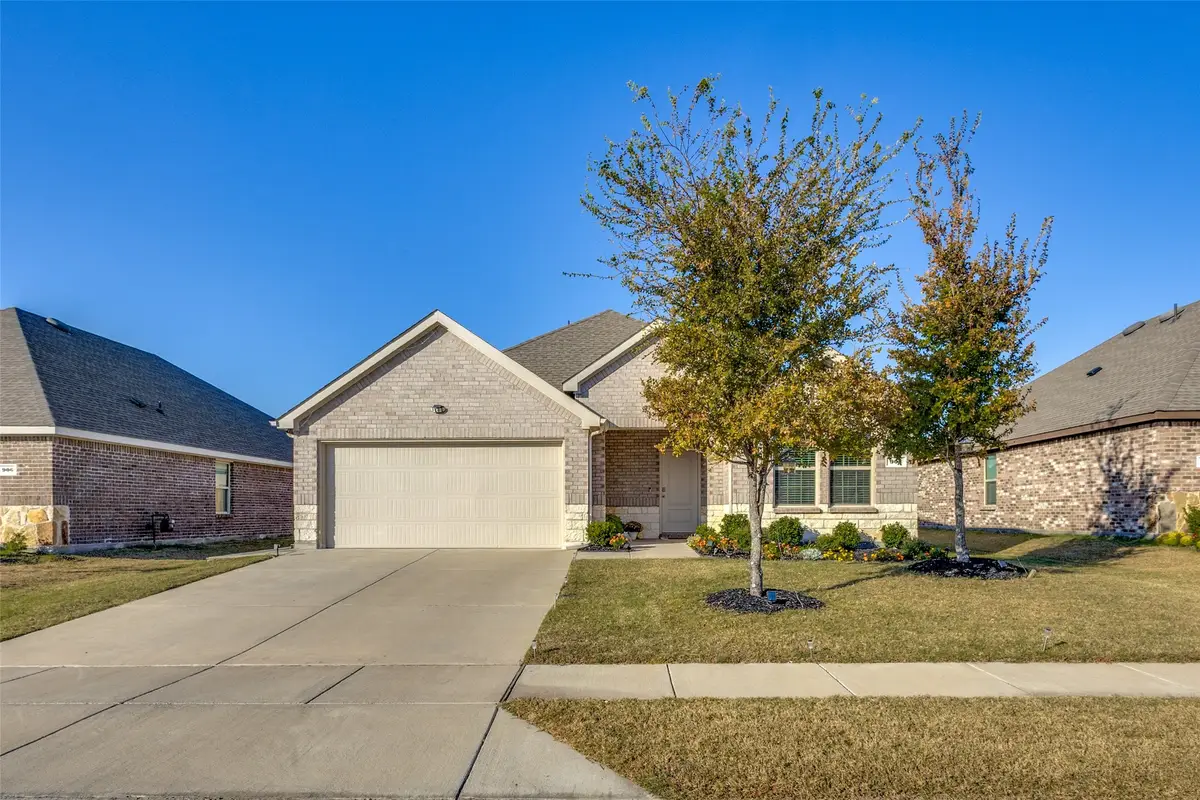 904 Stockton Pass Lane, Princeton, TX 75407 - Image #1