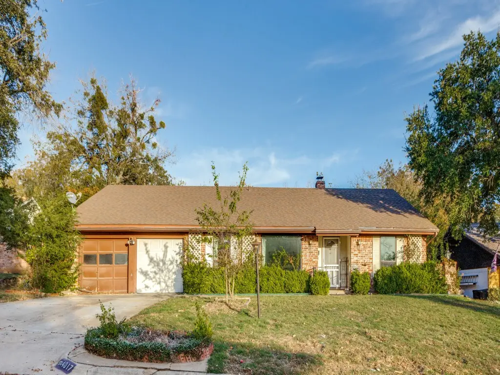 4017 Burkett Drive, Benbrook, TX 76116 - Image #1