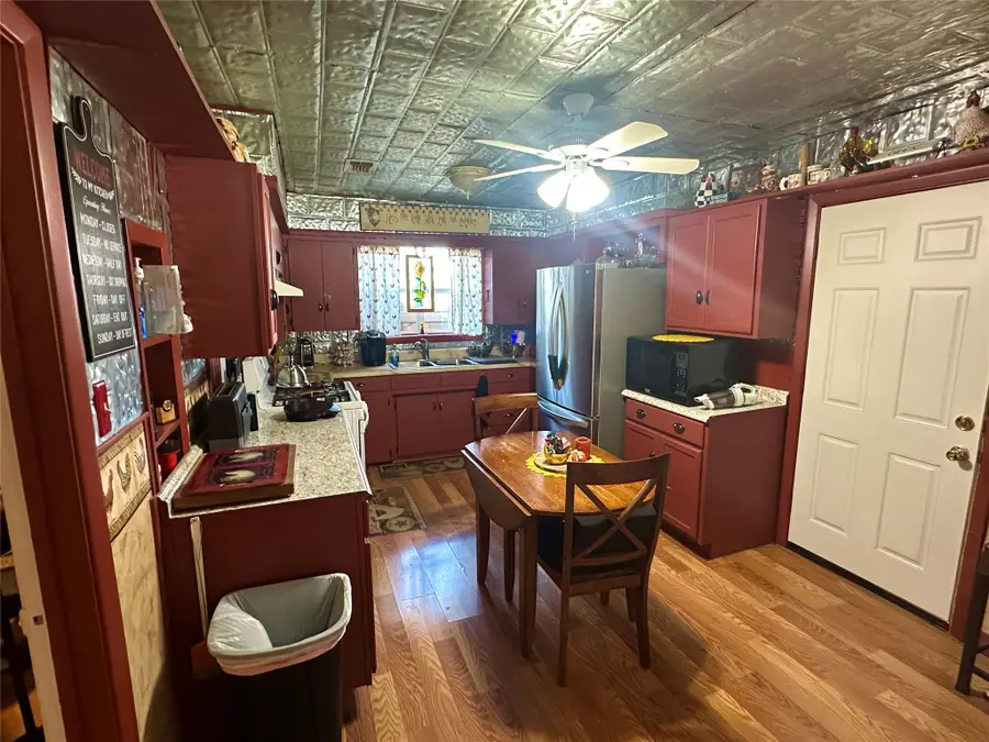 309 Elm Street, Whitesboro, TX 76273 - Image #3