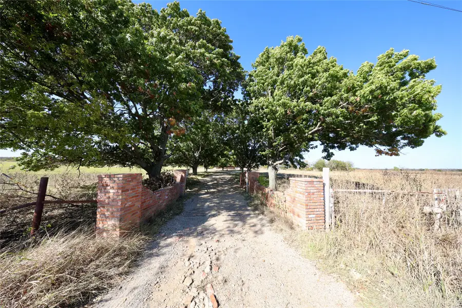 1600 County Road 1109a, Rio Vista, TX 76093 - Image #2