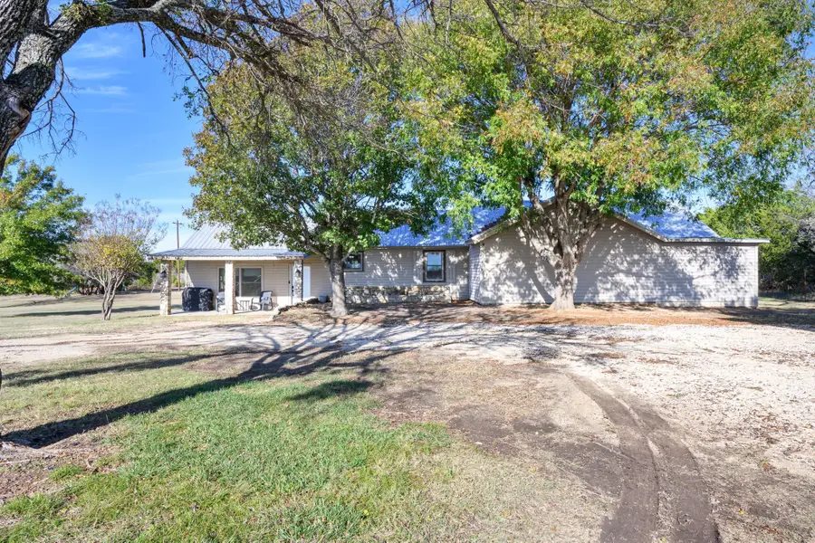 7938 Fm 927, Walnut Springs, TX 76690 - Image #2