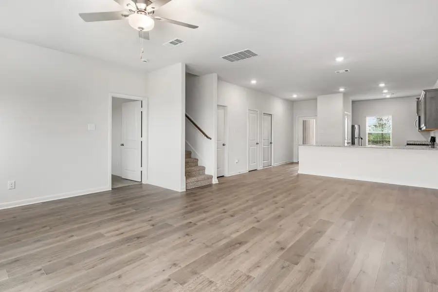 439 Gib Woodall Drive, Venus, TX 76084 - Image #2