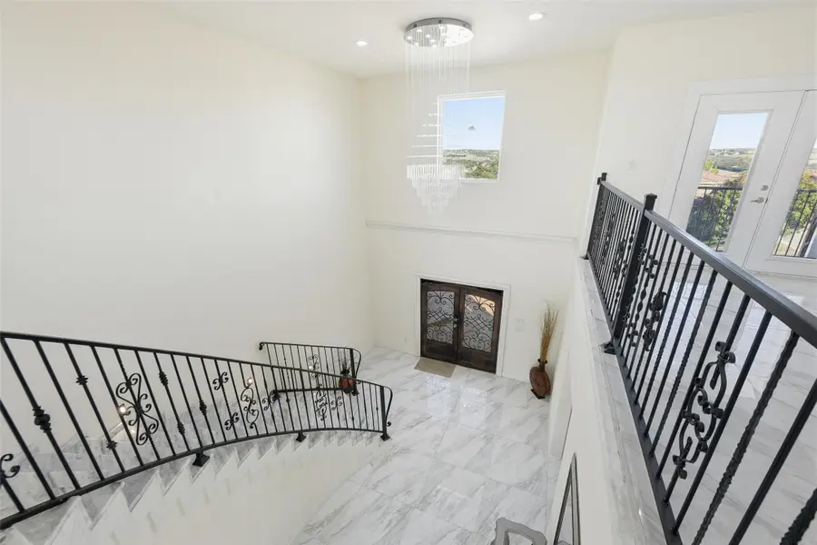 7725 Lakeview Circle, Fort Worth, TX 76179 - Image #3