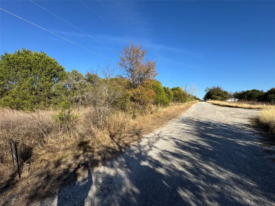 3704 Alabama Trail, Granbury, TX 76048 - Image #2
