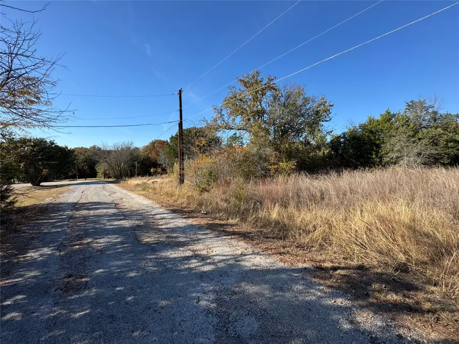 3704 Alabama Trail, Granbury, TX 76048 - Image #3