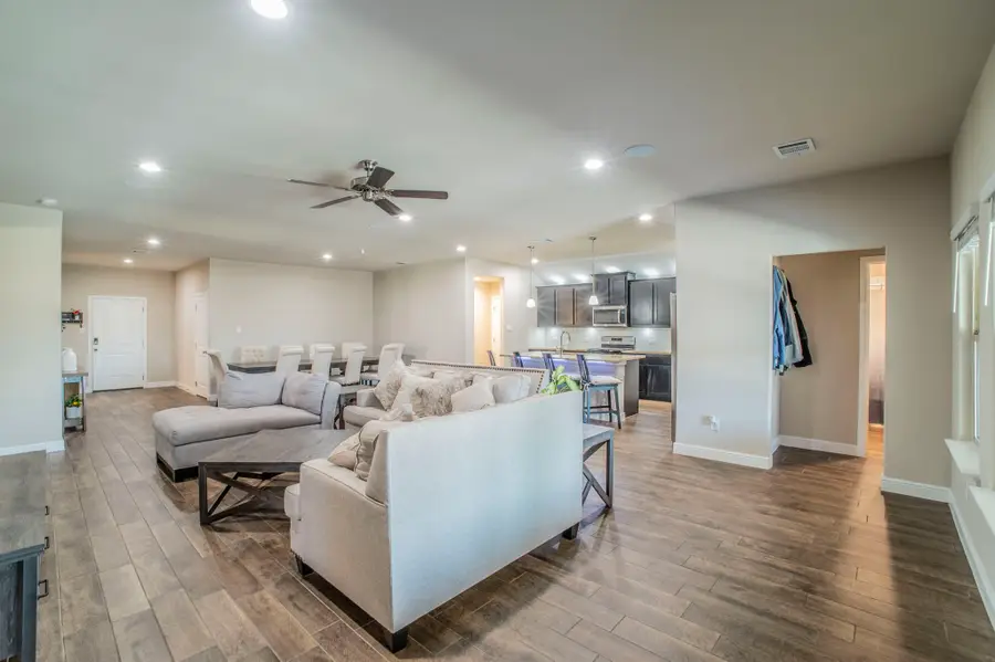 1249 Elmwood Drive, Cedar Hill, TX 75104 - Image #3