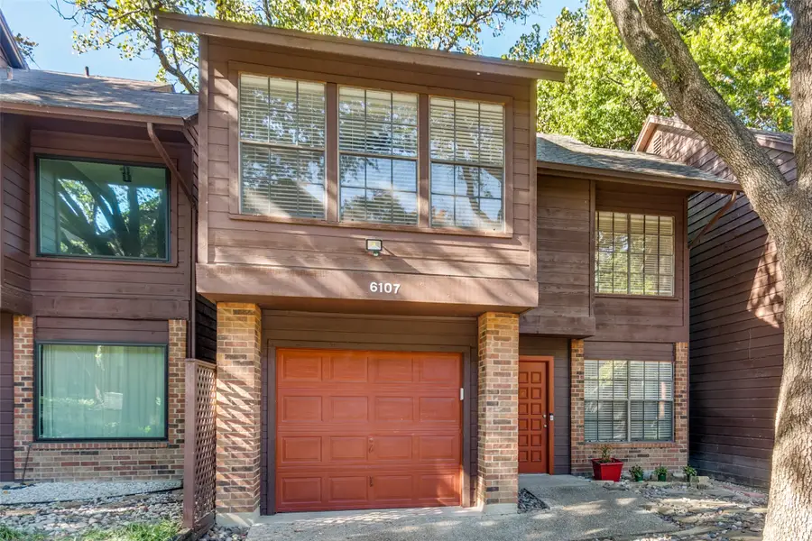 6107 Summer Creek Circle, Dallas, TX 75231 - Image #3