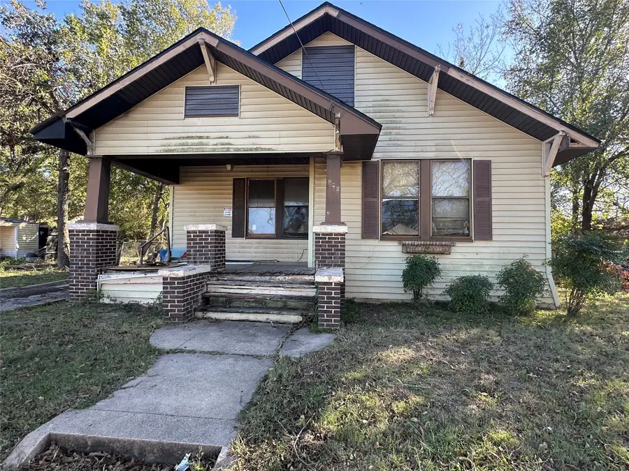 822 E Commerce, Mexia, TX 76667 - Image #2