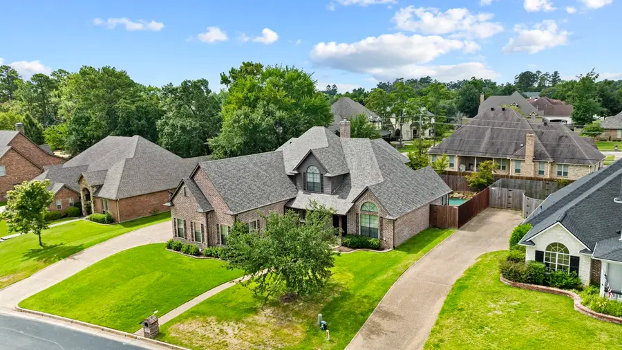 2312 Pinehurst Street, Tyler, TX 75703 - Image #3