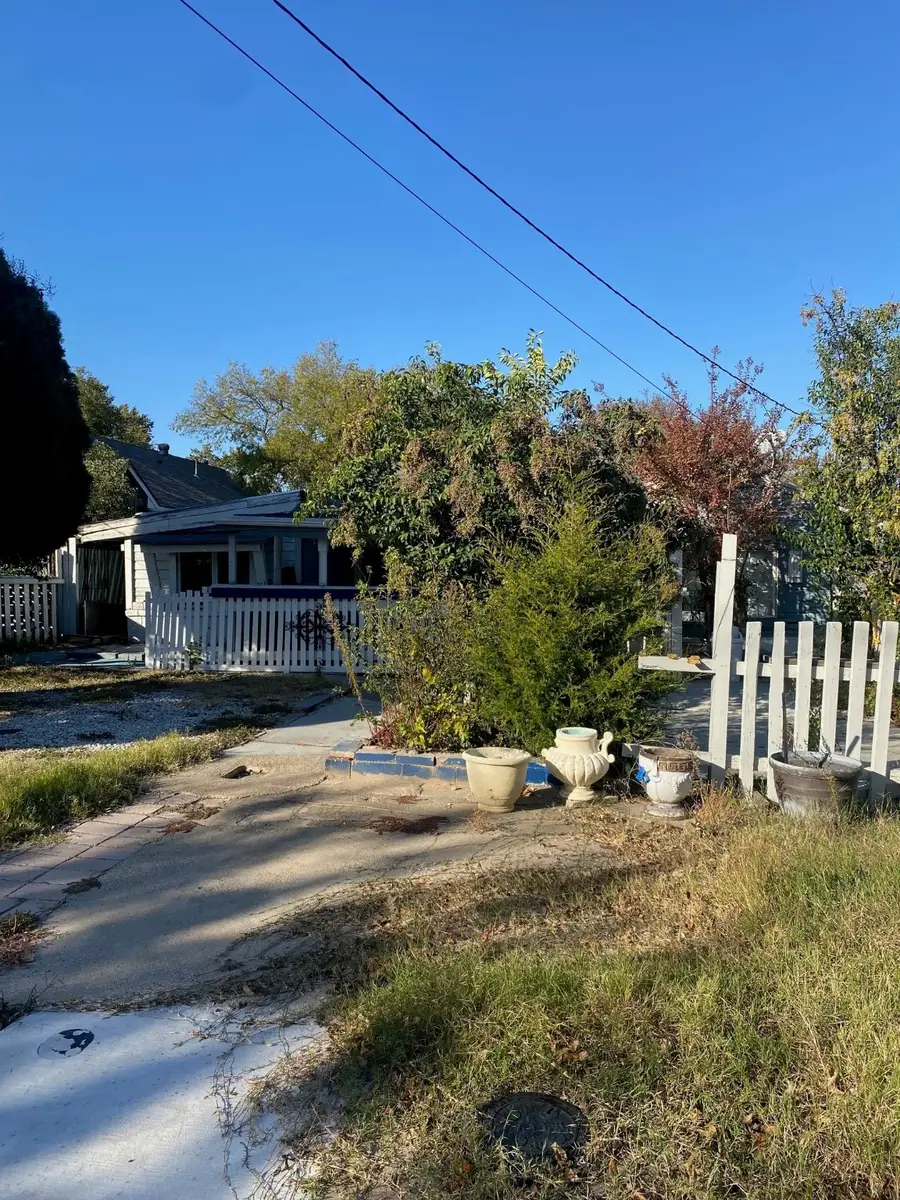 1629 Walmsley Avenue, Dallas, TX 75208 - Image #2