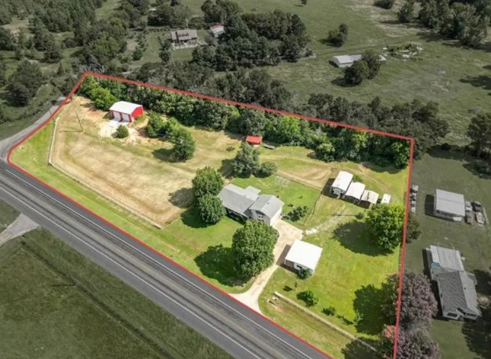 19869 Texas Highway 11 E, Winnsboro, TX 75494 - Image #1