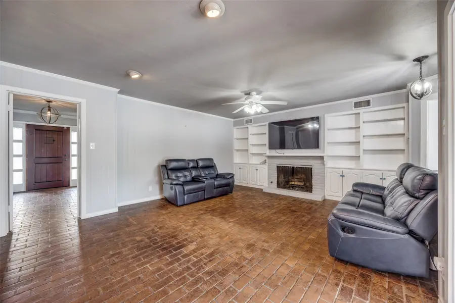 6401 Stonewall Street, Greenville, TX 75402 - Image #3