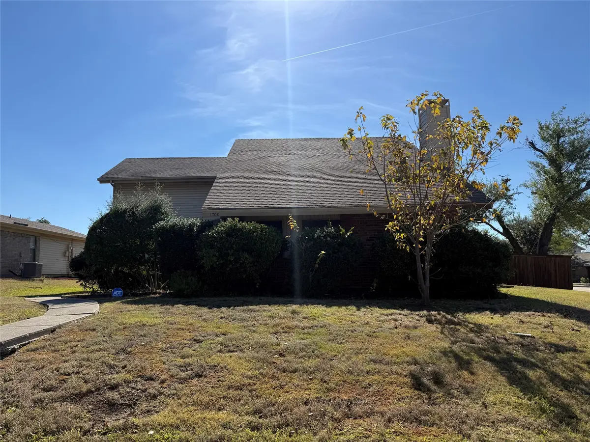 1700 Hartford Drive, Carrollton, TX 75007 - Image #1