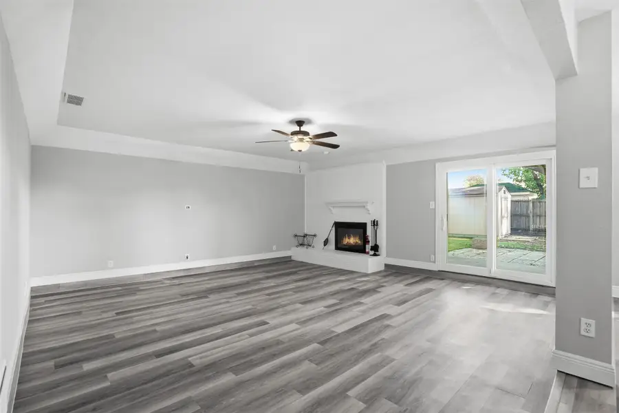 2217 Honey Creek Lane, Arlington, TX 76006 - Image #3