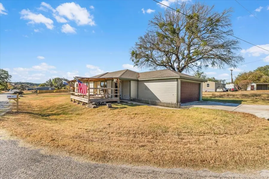 5532 Highview Drive, Granbury, TX 76048 - Image #2