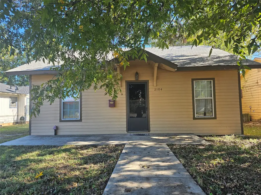 2104 Avenue E, Brownwood, TX 76801 - Image #3