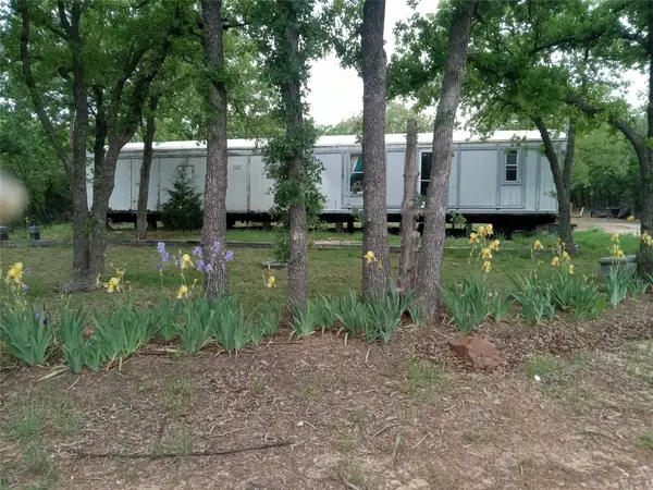 614 Hanging Tree Road, Bowie, TX 76230