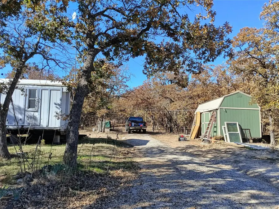 614 Hanging Tree Road, Bowie, TX 76230 - Image #3