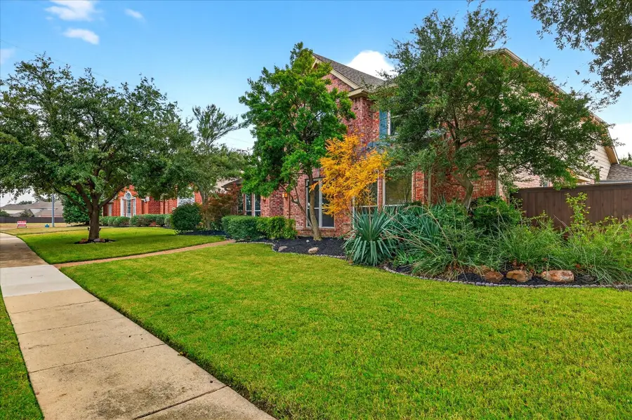 4304 Barnsley Drive, Plano, TX 75093 - Image #3