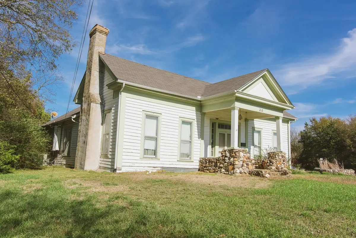 215 Paris Street, Ladonia, TX 75449 - Image #1