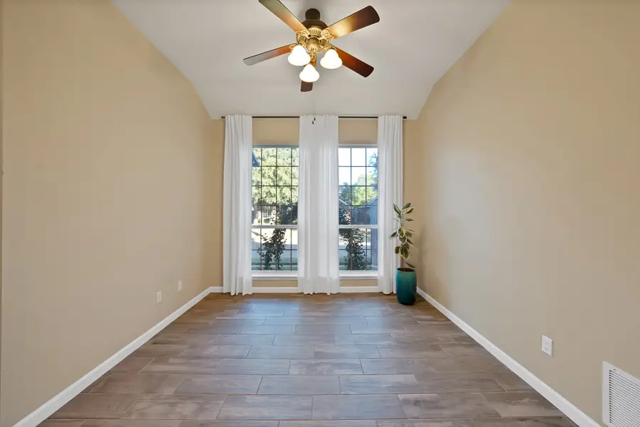 3204 Berkshire Lane, Corinth, TX 76210 - Image #3