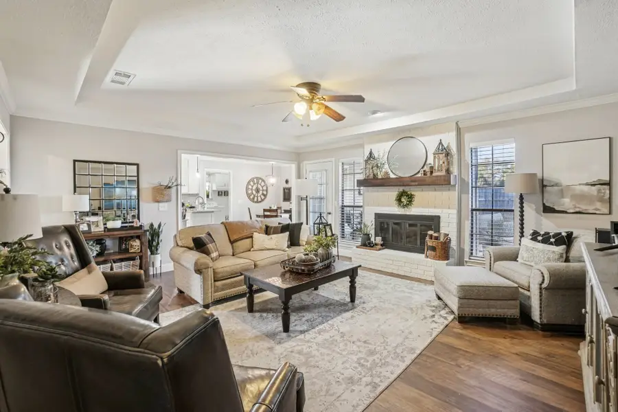 951 Crestwood Circle, Flower Mound, TX 75028 - Image #3