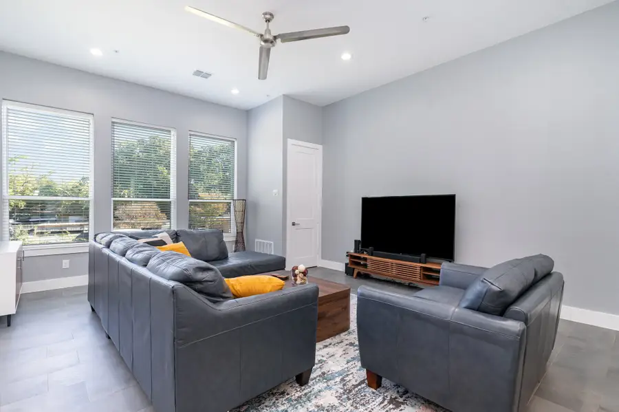 2239 Lovedale Avenue #105, Dallas, TX 75235 - Image #3