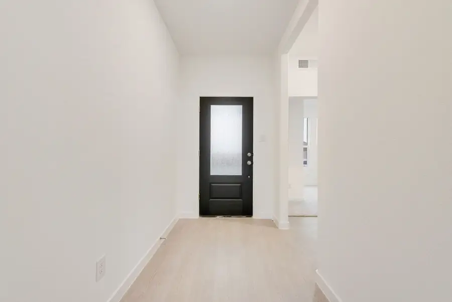 10044 Crystal Bend Drive, Fort Worth, TX 76108 - Image #2