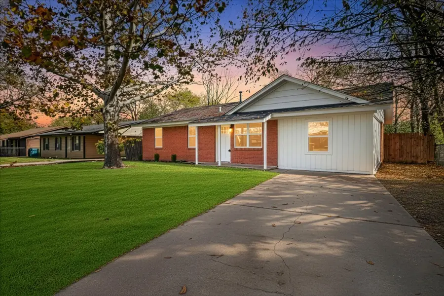 908 N 8th Street, Sanger, TX 76266 - Image #2