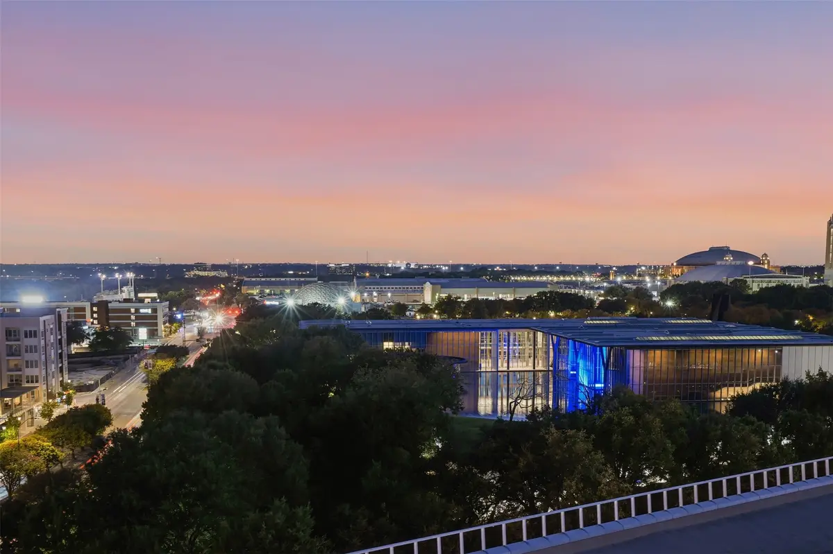 3100 W 7th Street #811, Fort Worth, TX 76107 - Image #1