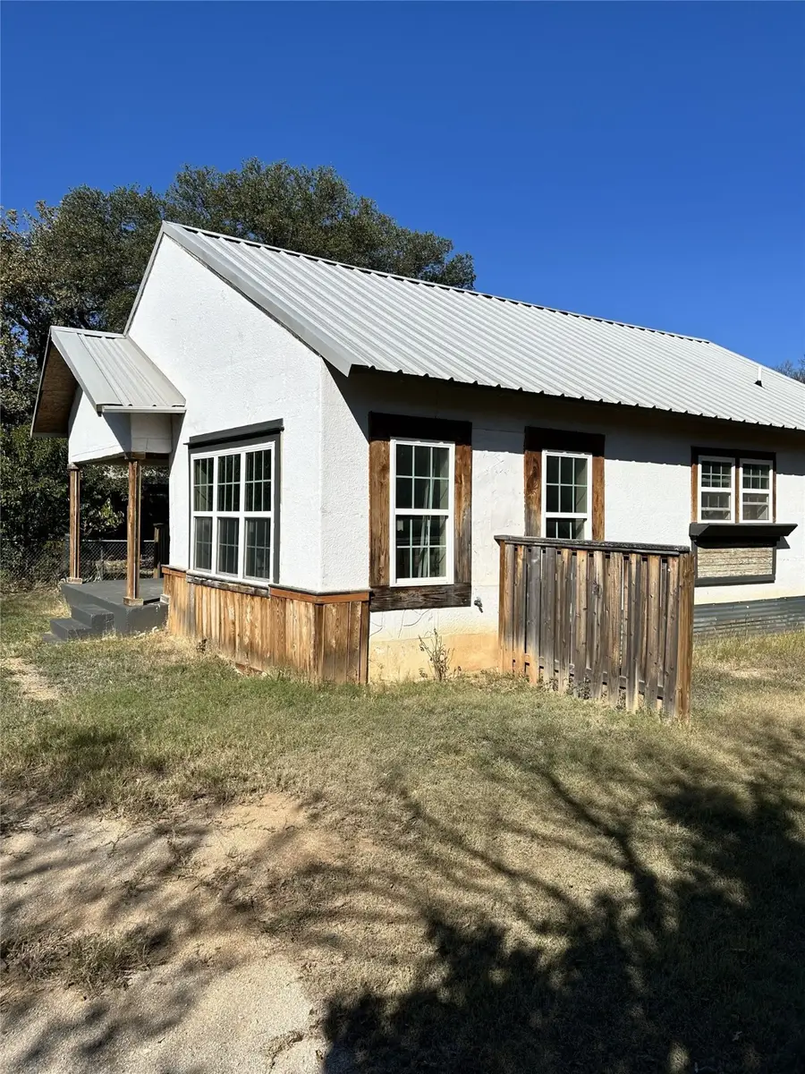 3514 2nd Street, Brownwood, TX 76801 - Image #2