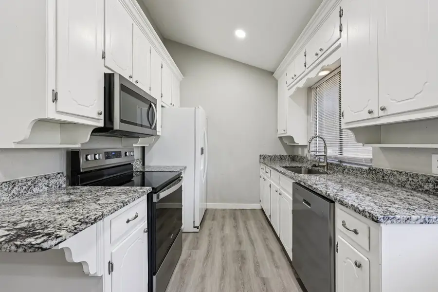 6809 Rustic Drive, Forest Hill, TX 76140 - Image #3