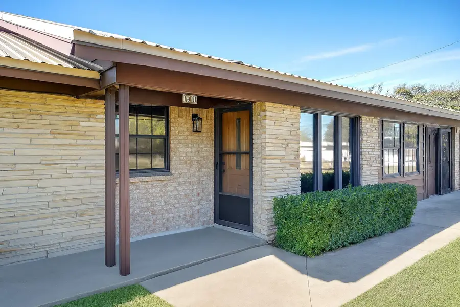 1911 Joslin Street, Cleburne, TX 76033 - Image #3