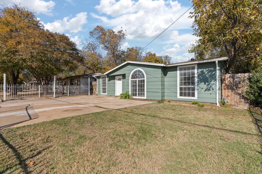 4125 Martin Street, Fort Worth, TX 76119 - Image #2