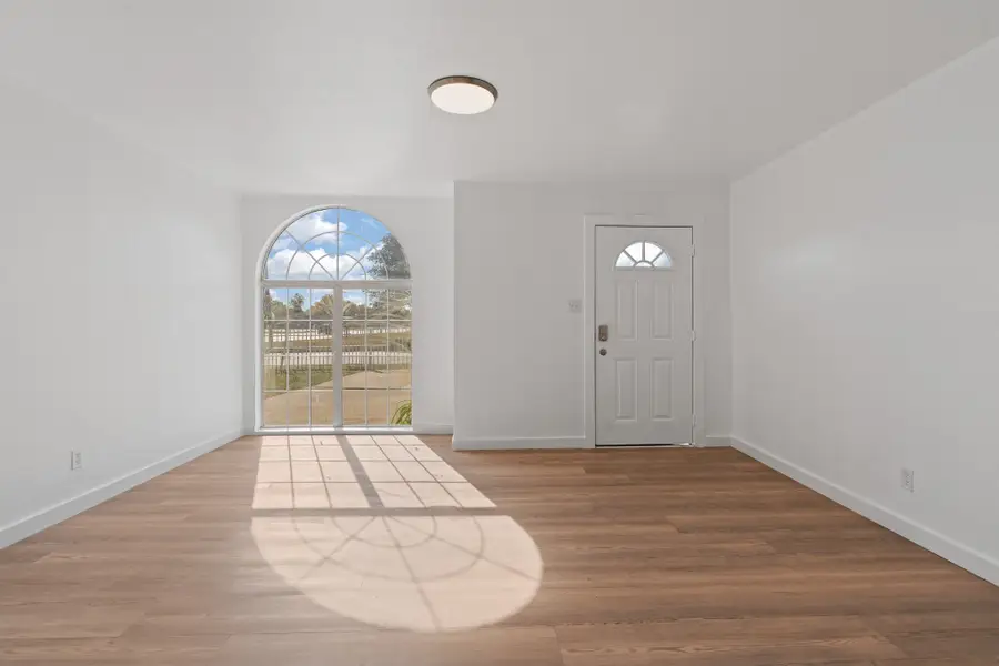 4125 Martin Street, Fort Worth, TX 76119 - Image #3