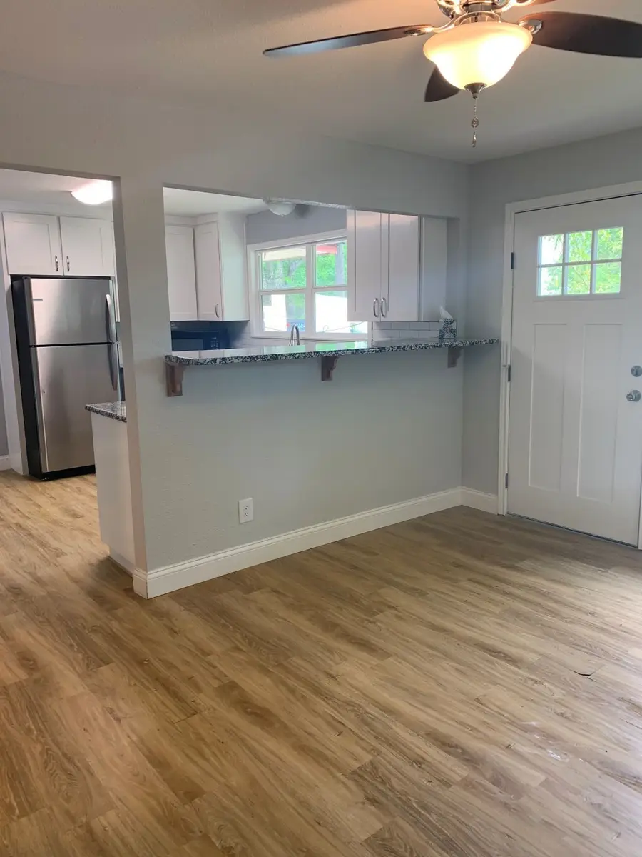 417 W 8th Street, Bonham, TX 75418 - Image #2