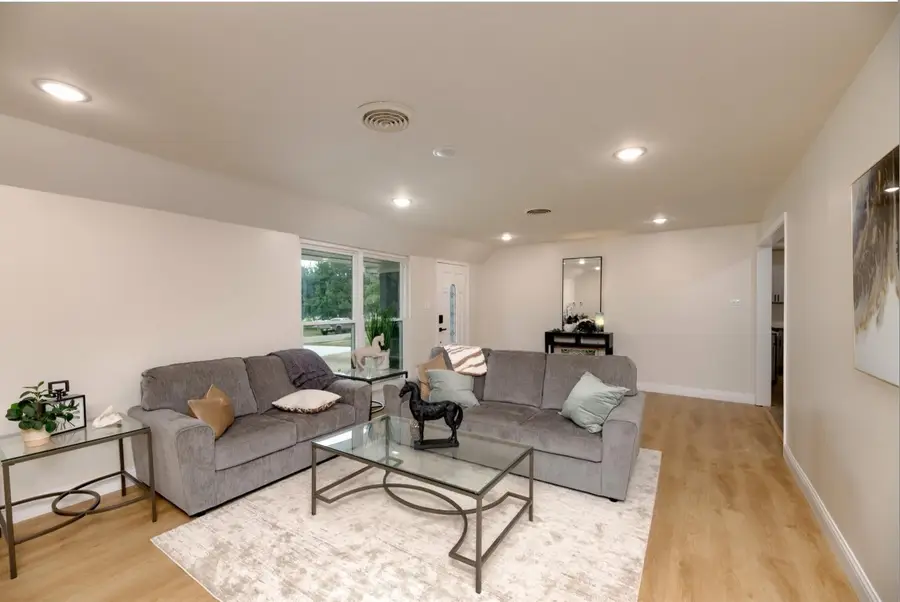 1413 Hill Street, Grapevine, TX 76051 - Image #3