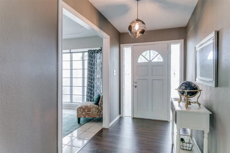 1000 Sherwood Drive, Bedford, TX 76022 - Image #3